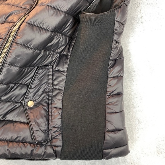 Love Tree Puffer Vest Sz Small Black Nylon Zip Up Stretch Side Panels - Picture 5 of 12